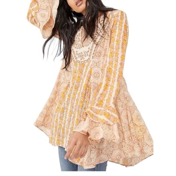 Free People breezy light weight blouse. Beautiful hippy vibes! Large - Picture 3 of 7